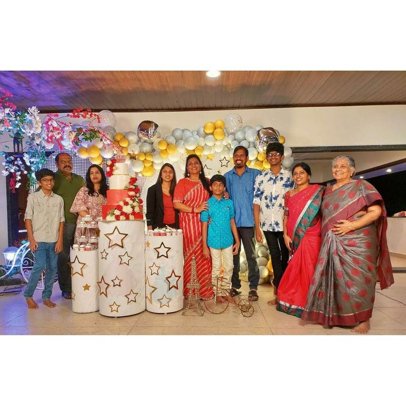 roja selvamani birthday celabration pics hul chul in internet