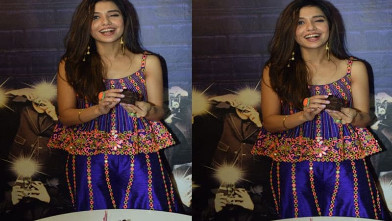 Shilpa Shetty and alia bhatt looks glamorous & classy in her dress see photos NTP