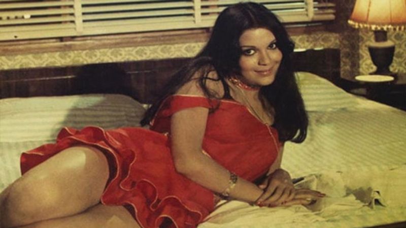 Zeenat Aman Birthday, bollywood actress who became trendsetter and fashionista of industry KPJ