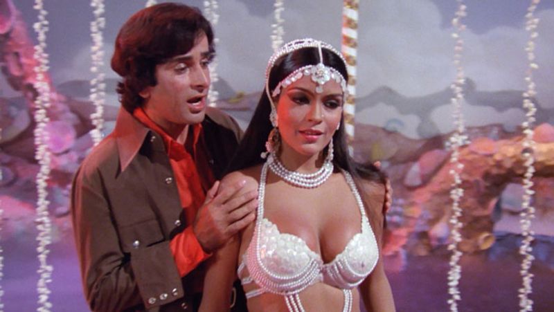 Zeenat Aman Birthday, bollywood actress who became trendsetter and fashionista of industry KPJ