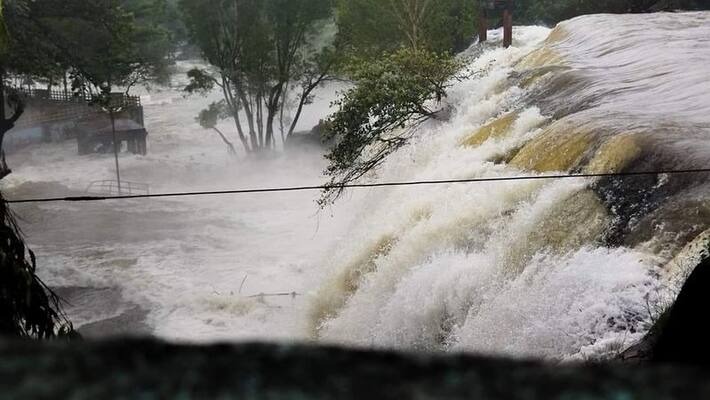 more than 28 house, 24 bridges Collapsed in chikkaballapura snr more than 28 house, 24 bridges Collapsed in chikkaballapura snr