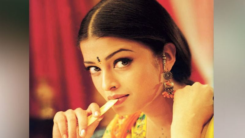 aishwarya rai won miss world beauty pageant 27 year ago,bollywood actress husband abhishek bachchan apologize to her every night before sleeping KPJ