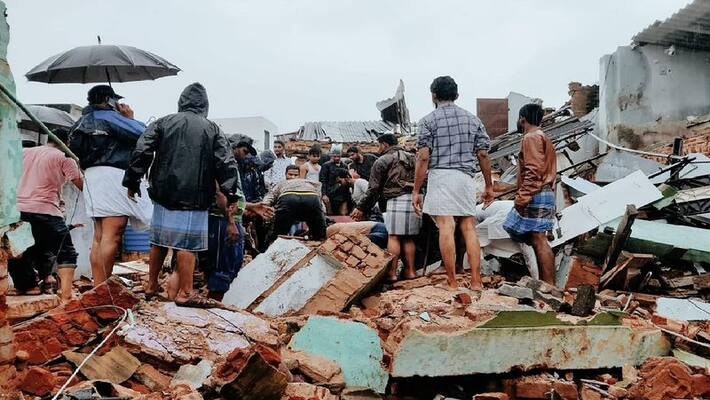 9 people killed as house collapses in Vellore Tamil Nadu heavy rains continue in state 9 people killed as house collapses in Vellore Tamil Nadu heavy rains continue in state