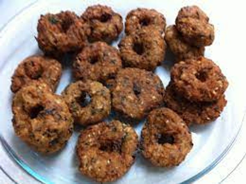 Tasty alasandhal vadalu recipe and preparation full details are here