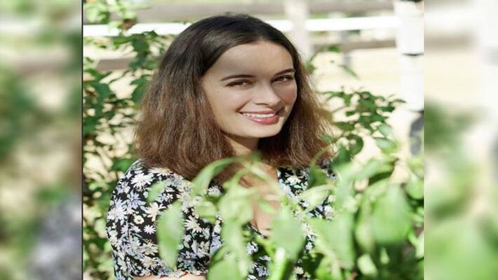 actress evelyn sharma welcomes baby girl share newborn beby photo bollywood news NTP actress evelyn sharma welcomes baby girl share newborn beby photo bollywood news NTP
