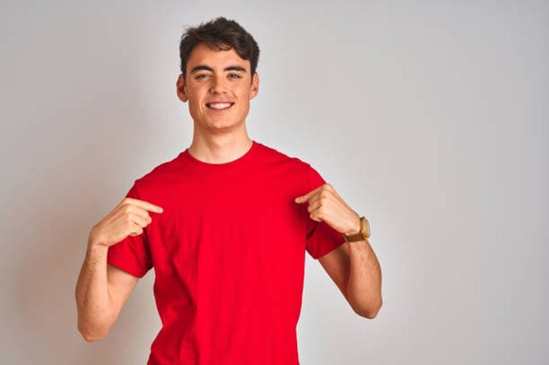 Why womens flat when they see man in red color dress full details are here