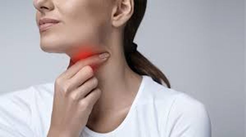 Best natural remedies for throat pain in winter season full details are here