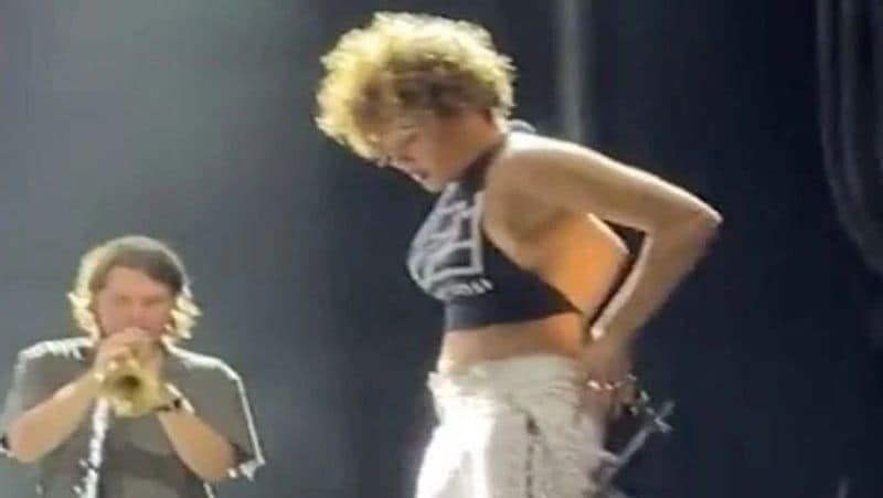 Rocker Sophia Urista apologizes for peeing on a fans face during a performance NTP