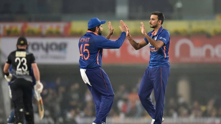 IND v NZ 2nd T20I: New Zealand set 154 runs target for India IND v NZ 2nd T20I: New Zealand set 154 runs target for India