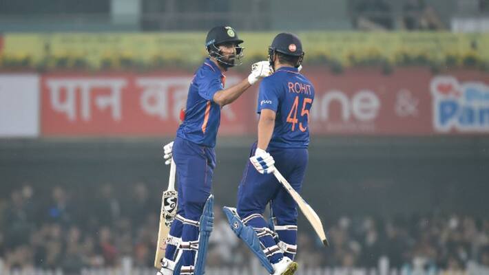 IND vs NZ 2nd T20I Rohit Sharma equals Virat Kohli record for most fifties in T20I IND vs NZ 2nd T20I Rohit Sharma equals Virat Kohli record for most fifties in T20I