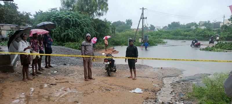 Heavy rain 27 deaths 100 missing in Andhra Pradesh