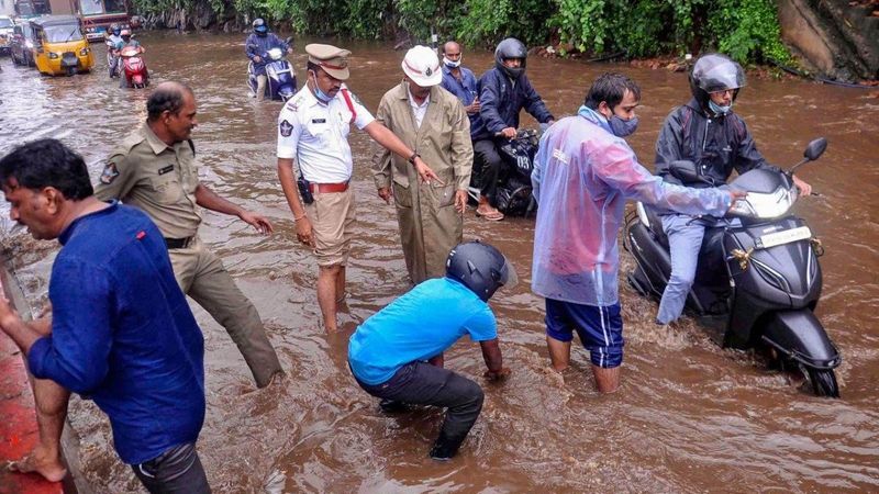 Heavy rain 27 deaths 100 missing in Andhra Pradesh