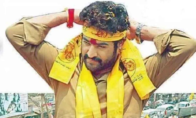 lokesh fans targets junior ntr over nara chandrababu issue
