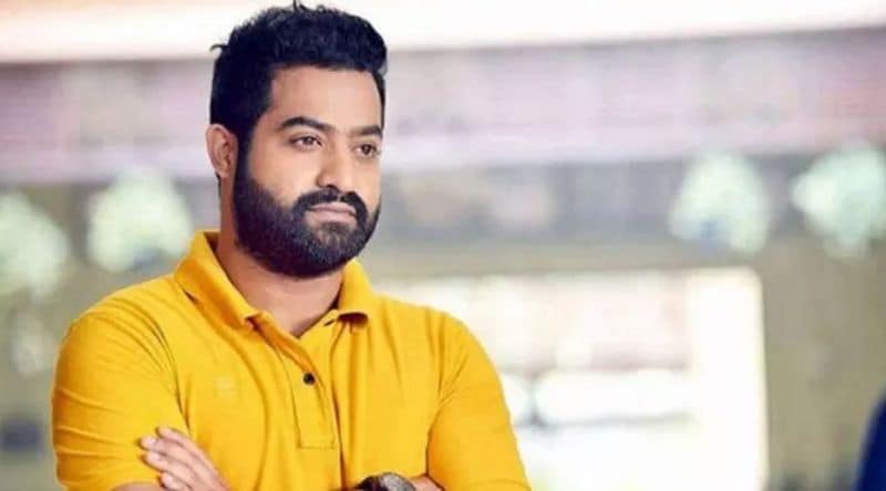 lokesh fans targets junior ntr over nara chandrababu issue