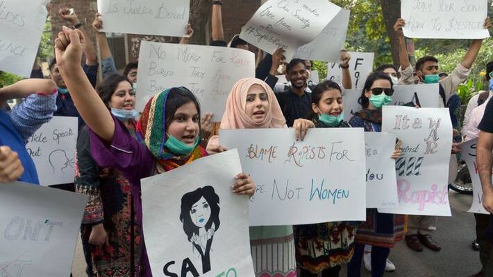 Pakistan Drops Castration as Penalty for Rapists Pakistan Drops Castration as Penalty for Rapists