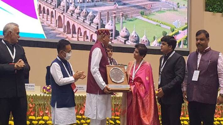 Lucknow becomes the cleanest city of UP achieved 12th position in the country Lucknow becomes the cleanest city of UP achieved 12th position in the country