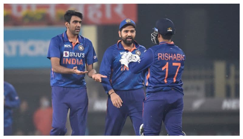 T20 Worldcup 2022: Adam Gilchrist behind the success of Rohit Sharma, says Pragyan Ojha