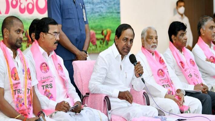 Telangana CM KCR leaves for Delhi Telangana CM KCR leaves for Delhi