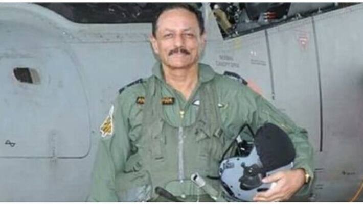 The real hero who left IIT Chennai and joined the army ... Royal Salute sir! The real hero who left IIT Chennai and joined the army ... Royal Salute sir!