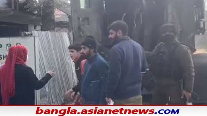 Security Forces rescue 60 including Students and one terroist killed in Kulgam encounter RTB Security Forces rescue 60 including Students and one terroist killed in Kulgam encounter RTB