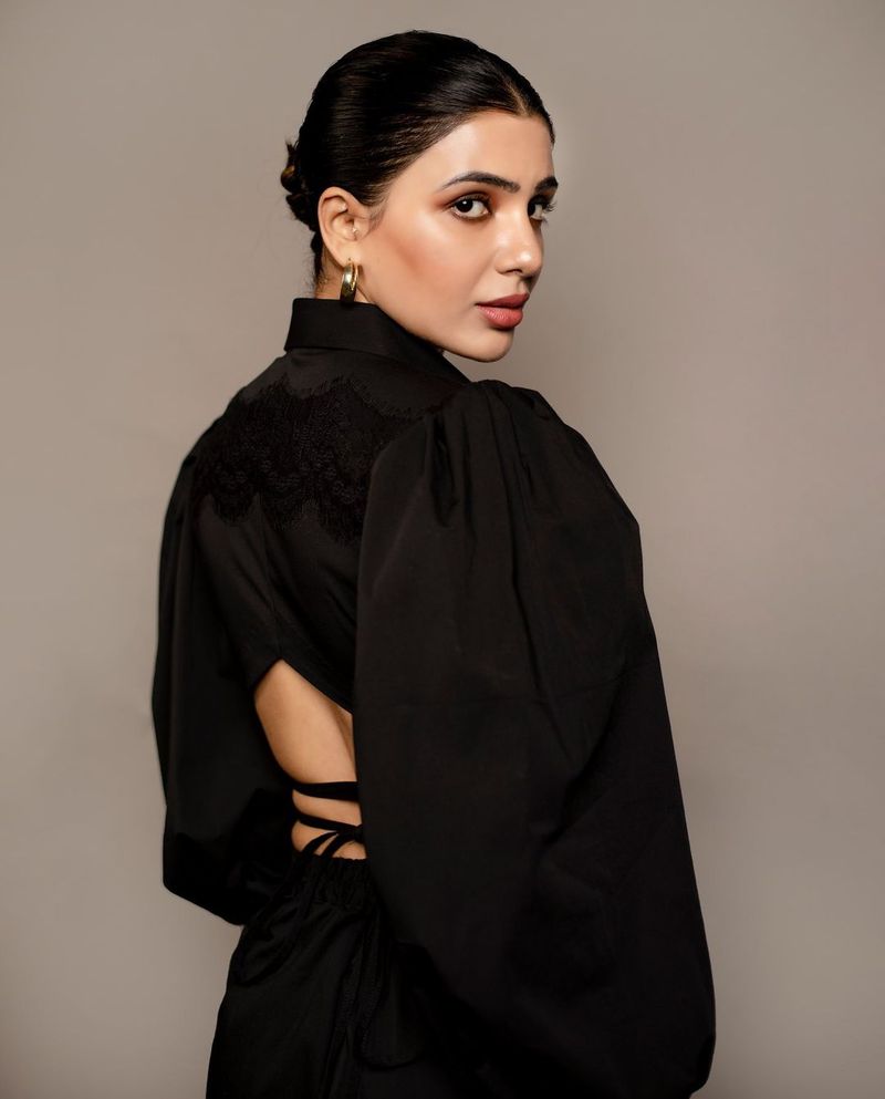 samantha looks bold and beautiful she shines in black trendy outfit