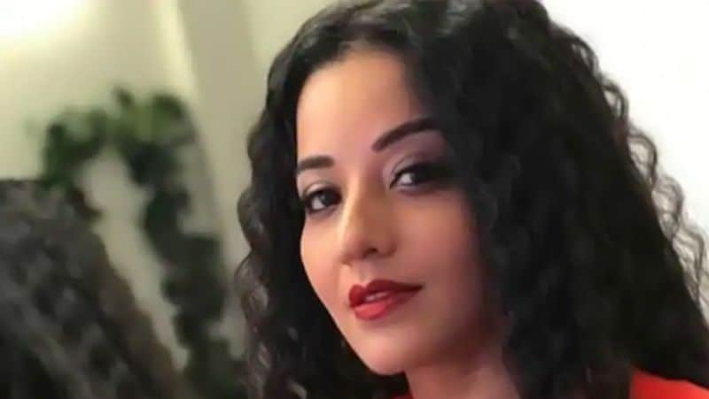 Bhojpuri Actress Monalisa affairs and life interesting facts kpg