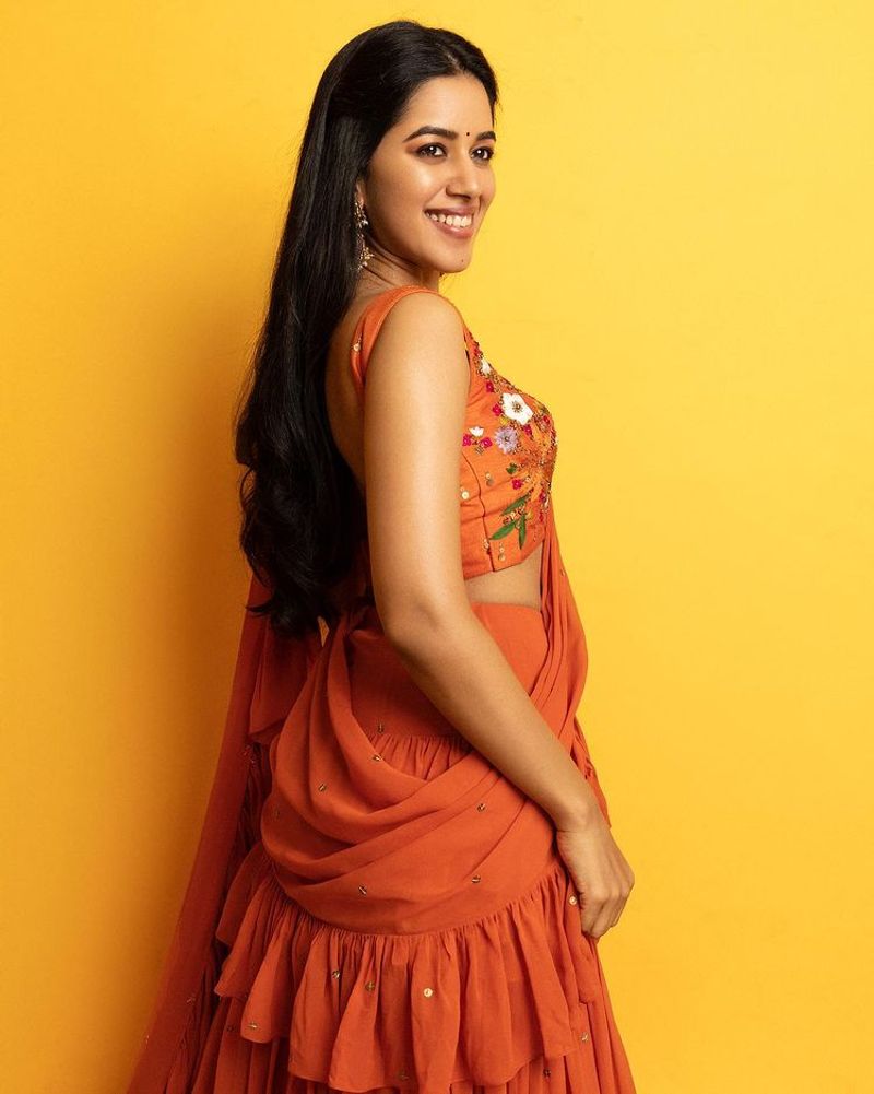 MirnaliniRavi stuning photos