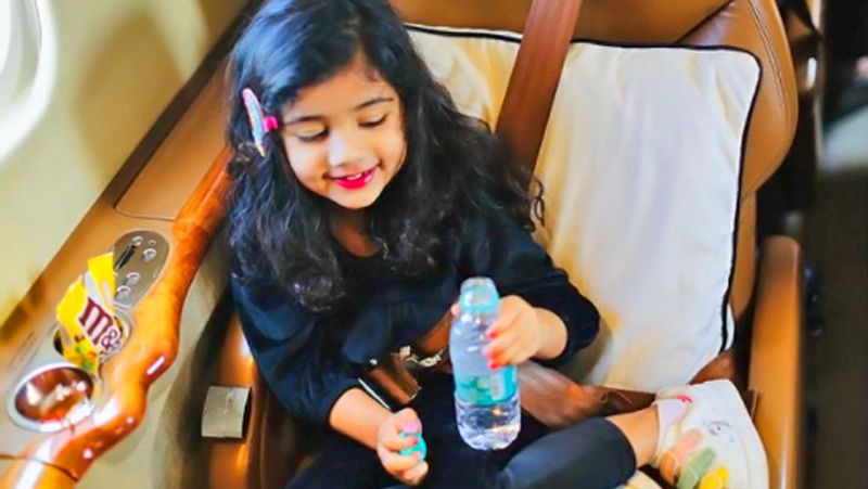 Allu Arjun Celebrate his Daughter Allu Arha Birthday and Shares Photo with family kpg