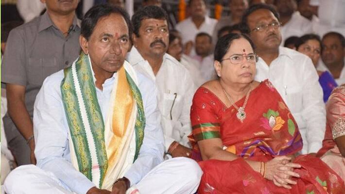 telangana cm kcr wife shobha join in delhi aiims telangana cm kcr wife shobha join in delhi aiims