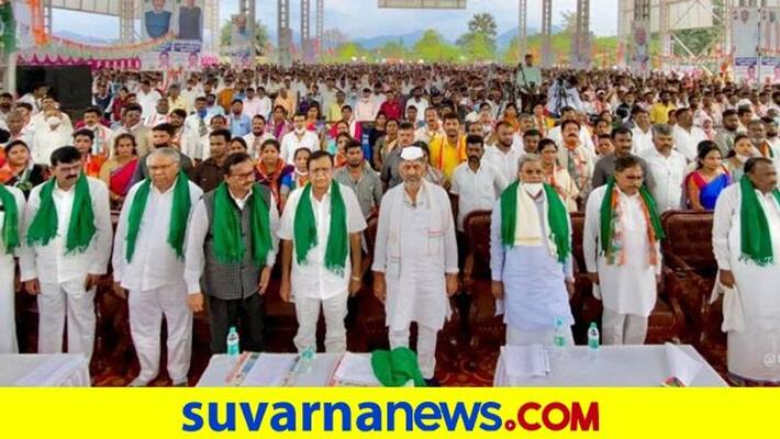 Karnataka Congress pledges for empty stages during the party programmes in mnj Karnataka Congress pledges for empty stages during the party programmes in mnj