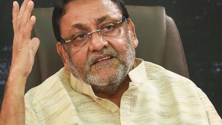 Defamation case: Bombay High Court rejected Dnyandev Wankhede plea to ban Nawab Malik tweets and Press conferences, said Minister free to tweet but first verify DVG Defamation case: Bombay High Court rejected Dnyandev Wankhede plea to ban Nawab Malik tweets and Press conferences, said Minister free to tweet but first verify DVG