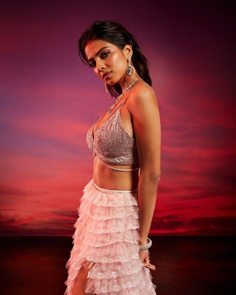 Malavika Mohanan stuning photos