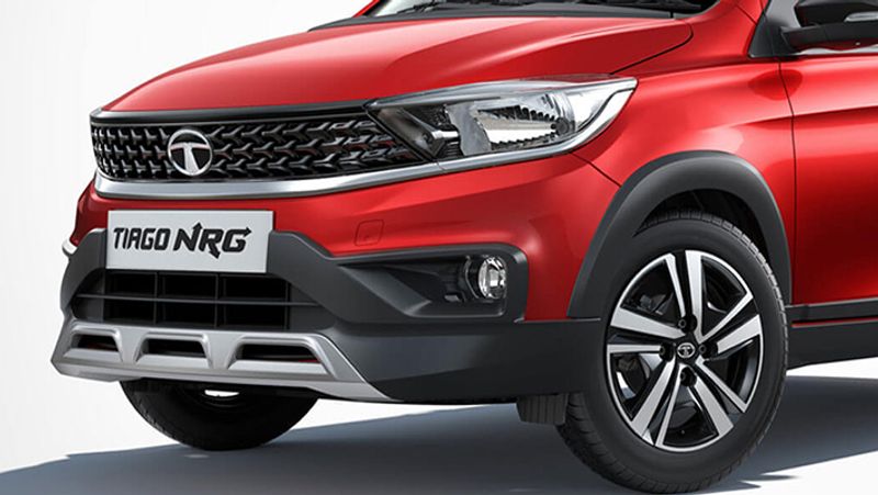 safest hatchback car by paying 3,555 installments, great features with great mileage Tata Nexon EV Tata Tigor EV Tata Altroz EV Tata Punch auto news rps