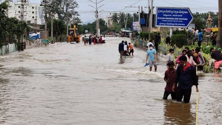 fresh Heavy rain alert for Chittoor and nellore Districts fresh Heavy rain alert for Chittoor and nellore Districts