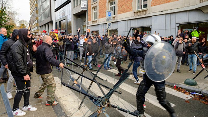 Protests across Europe after new lockdown measures come into force kpn