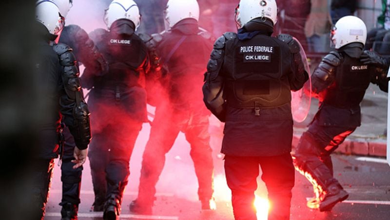 Protests across Europe after new lockdown measures come into force kpn