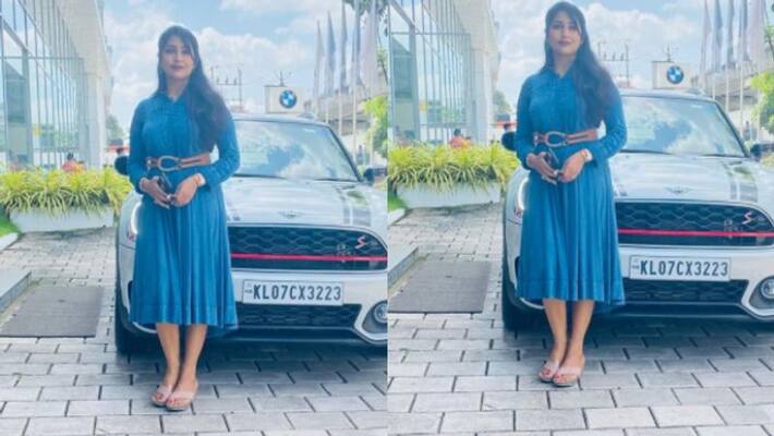 Navya Nair buys mini countryman Navya Nair buys mini countryman
