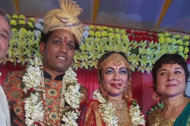 Girl From Paris Came India to Marry Her Boyfriend From Bihar pod