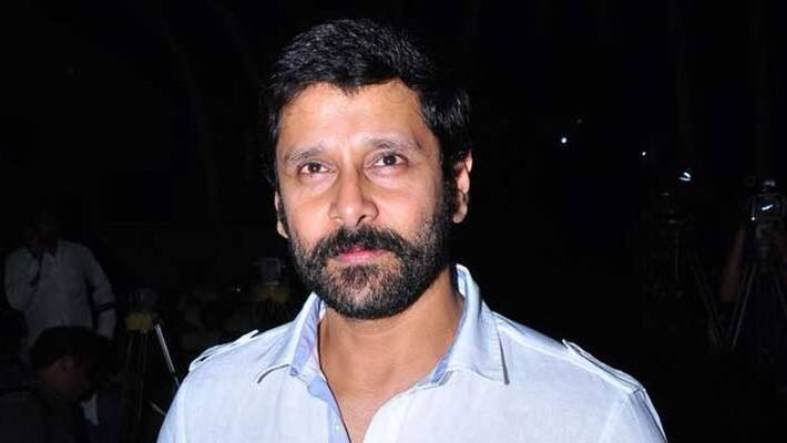 Chiyaan Vikram dream come true moment with singer P Susheela Chiyaan Vikram dream come true moment with singer P Susheela
