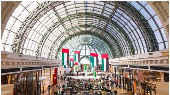 holidays raffle and up to 70 percent discounts in Dubai as part of UAE National Day holidays raffle and up to 70 percent discounts in Dubai as part of UAE National Day