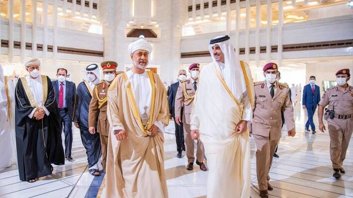 Oman Sultan holds talks with Emir of Qatar Oman Sultan holds talks with Emir of Qatar