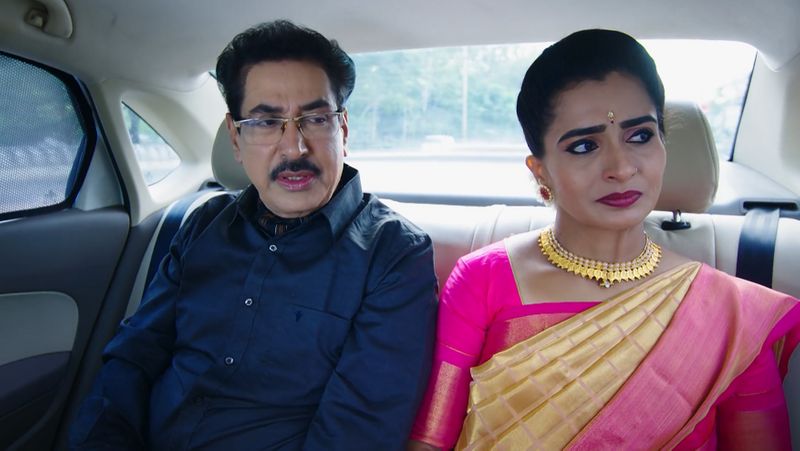 Muralikrishna suspects Deepas depressed behaviour in todays Karthika deepam serial episode
