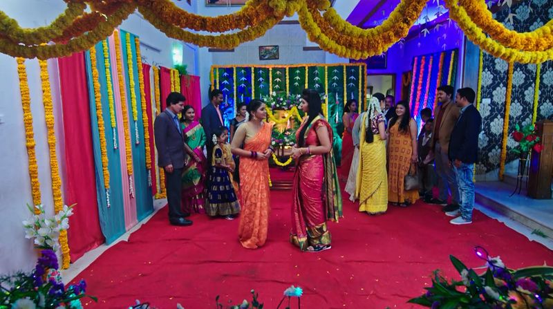 Muralikrishna suspects Deepas depressed behaviour in todays Karthika deepam serial episode
