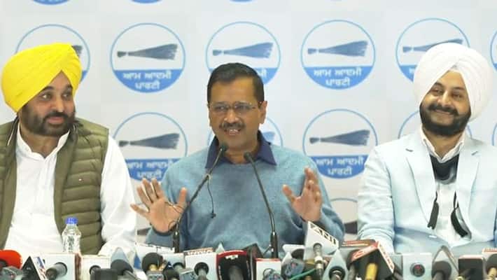 Amritsar Delhi CM Arvind Kejriwal said 8 guarantees will change government schools and big changes in education Punjab UDT Amritsar Delhi CM Arvind Kejriwal said 8 guarantees will change government schools and big changes in education Punjab UDT