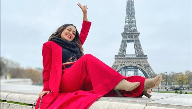 Neha Kakkar Rohanpreet Singh mushy picture from Eiffel Tower is picture of the year says Tony Kakkar
