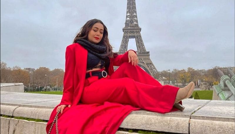 Neha Kakkar Rohanpreet Singh mushy picture from Eiffel Tower is picture of the year says Tony Kakkar