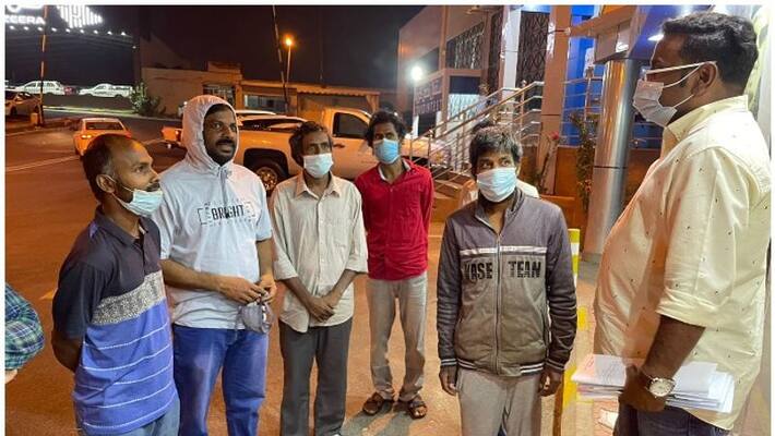 Indians return to homeland after five year jail term in Saudi Indians return to homeland after five year jail term in Saudi