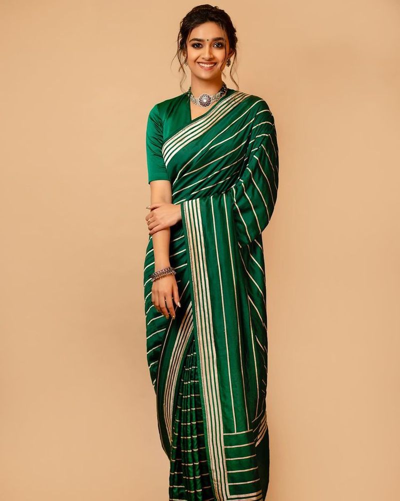 Cuteness Green charming actress keerthy suresh latest photos