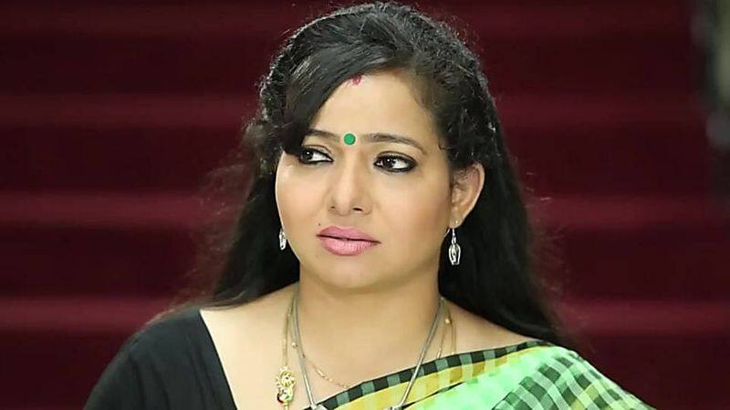 Actress Minnal Deepa reentry in Rajavamsam movie