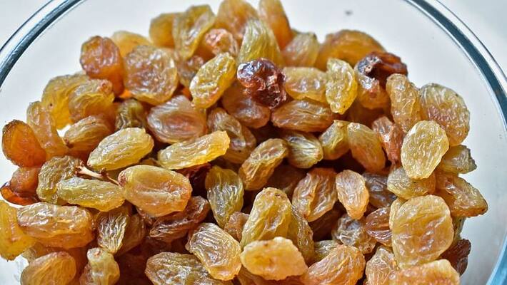 Suffering from Anemia eat Raisins with Honey to get effective result BDD Suffering from Anemia eat Raisins with Honey to get effective result BDD